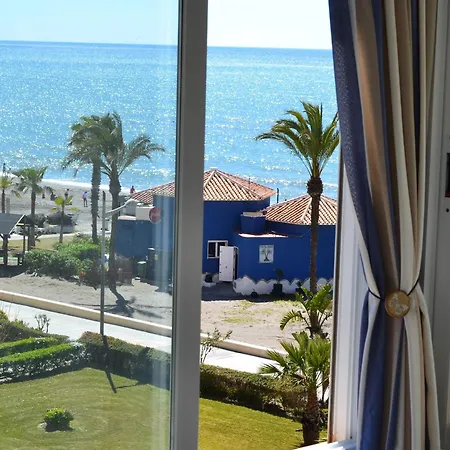 Spacious 1 Bedroom Apartment, Beach Front, Torrox Costa Esterno foto